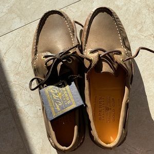 New with a tag, not the price but a gold cup tag